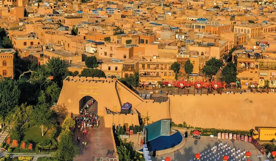 Silk road Kashgar,Turpan,heavenly lake Kanas 13 days tour