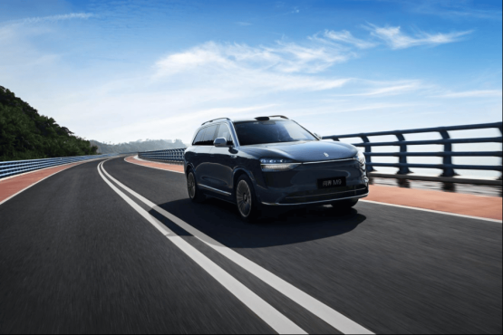 Wenjie M9: Smart luxury, defining a new era for future travel(问界M9：智慧豪华，定义未来出行新境)