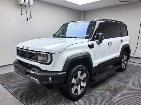 Beijing BJ40 E: The Pure Electric Beast, Conquering the Wilderness in Silence(北京BJ40 E：纯电硬汉，静临旷野)