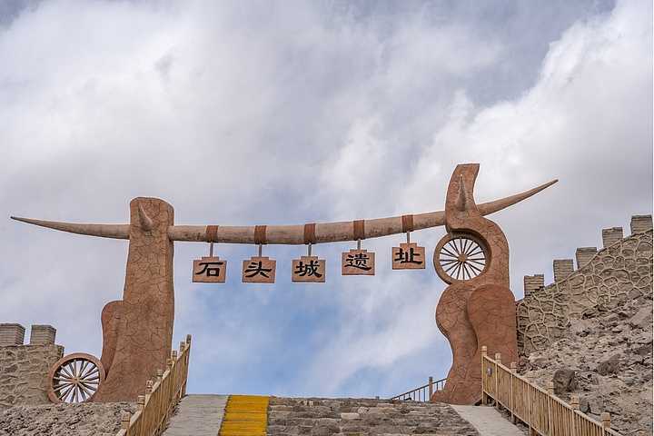 The Heavenly lake Turpan Hotan Kashgar 10 days tour