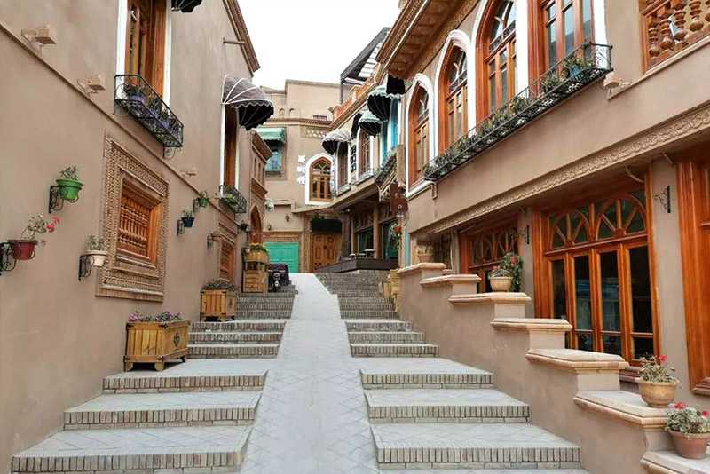 The Heavenly lake Turpan Hotan Kashgar 10 days tour